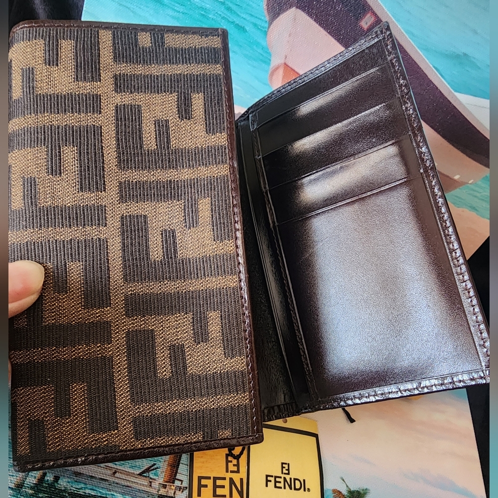 Authentic Fendi Zucca short Trifold wallet - Picture 5 of 14